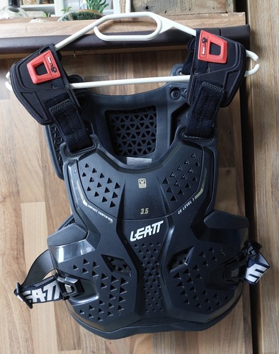 Leatt brustprotektor - 3.5,